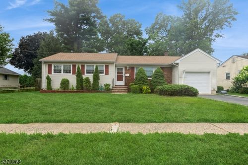 149 Mulberry Ln, Middlesex, NJ, 08846-1237 | Card Image