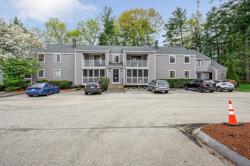 n3-3 Snow Circle, Nashua, NH, 03062 | Card Image