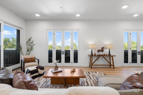 unit-301-55 E State St, Eagle, ID, 83616-1259 | Card Image