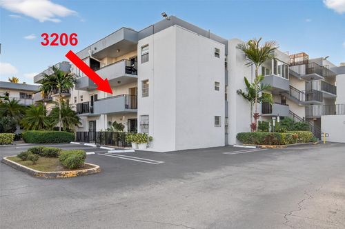 apt-3206-2465 Sw 18th Ave, Miami, FL, 33145-3862 | Card Image