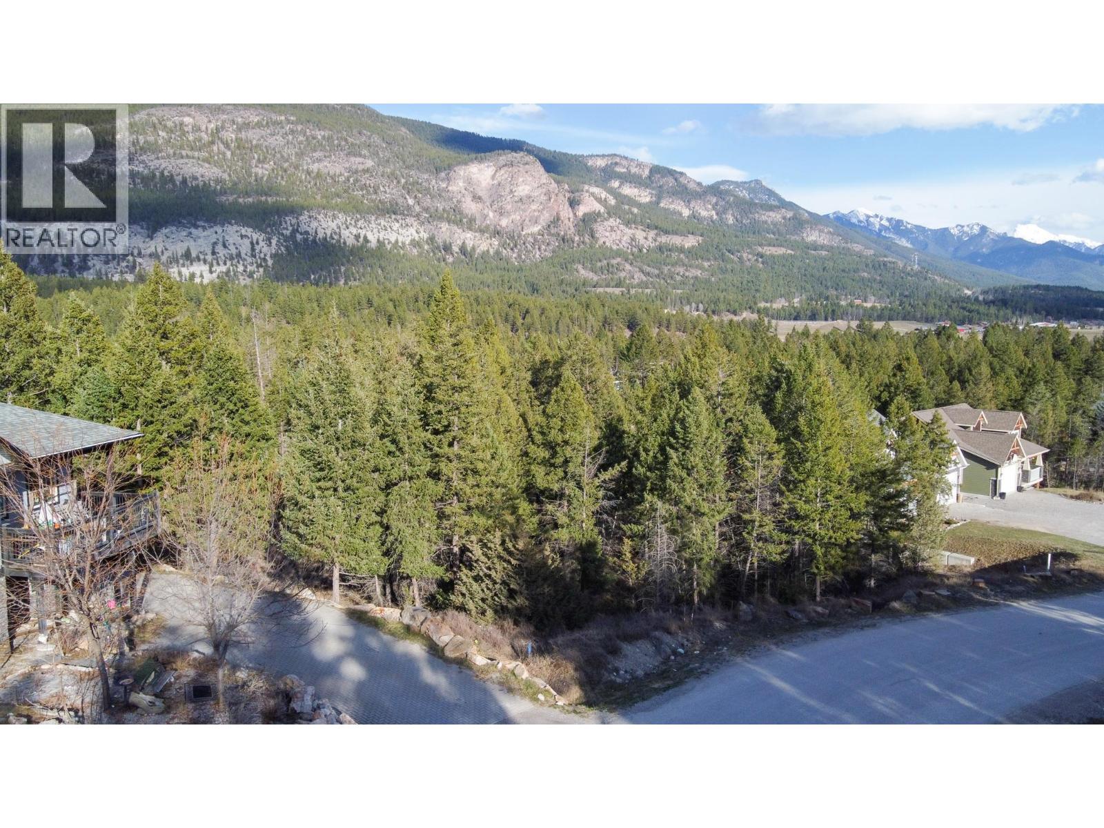 Land in Windermere 3