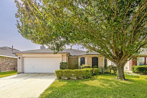 9614 Summer Laurel Ln, Houston, TX, 77088-2214 | Card Image
