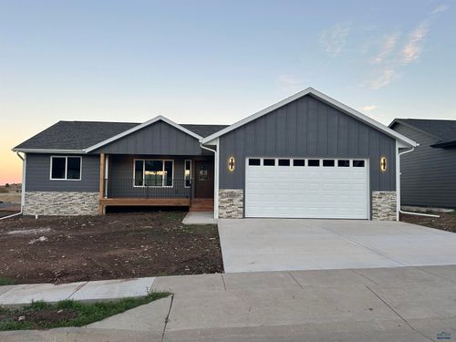 3484 Davenport Loop, Sturgis, SD, 57785-2748 | Card Image