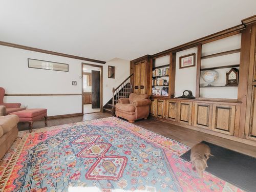 51 Woods Rd, Higganum, CT, 06441-4414 | Card Image