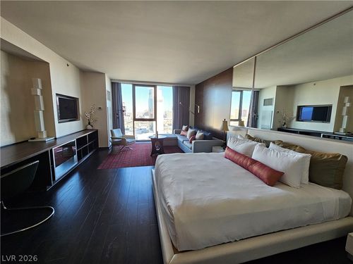 2208-4381 W Flamingo Rd, Las Vegas, NV, 89103-3903 | Card Image