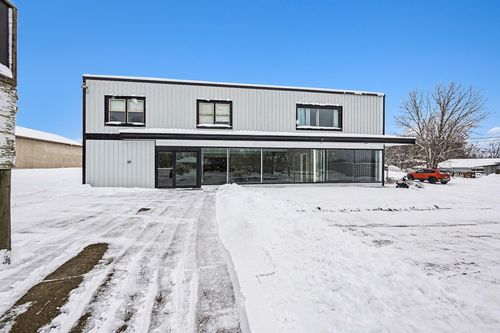 a-5484 S Warner Ave, Fremont, MI, 49412-9054 | Card Image