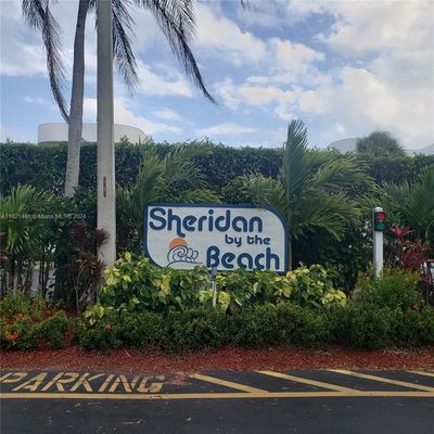 13B - 1480 Sheridan, Condo with 2 bedrooms, 2 bathrooms and null parking in Hollywood FL | Image 1