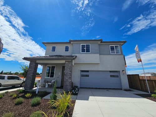 181 Twister Lane, Oakdale, CA, 95361 | Card Image