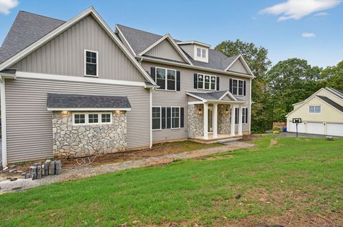 241 Old Farms Rd, South Glastonbury, CT, 06073-3721 | Card Image