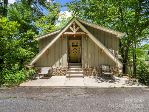 417 Tryon Bay Cir, Lake Lure, NC, 28746-8841 | Card Image