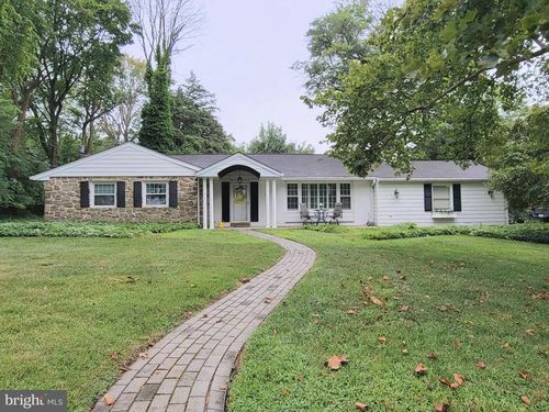 850 Thomas Rd, LAFAYETTE HILL, PA, 19444-1105 | Card Image