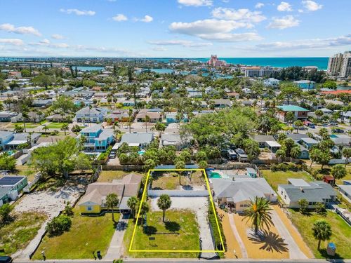 229 44th Ave, ST PETE BEACH, FL, 33706-2516 | Card Image