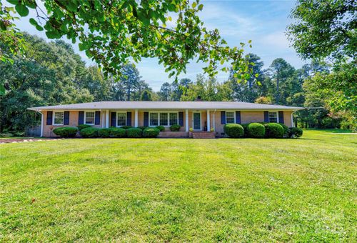 605 Gum Branch Rd, Charlotte, NC, 28214-1240 | Card Image