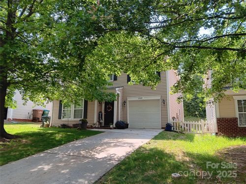 2009 Dunsmore Ln, Waxhaw, NC, 28173-8097 | Card Image