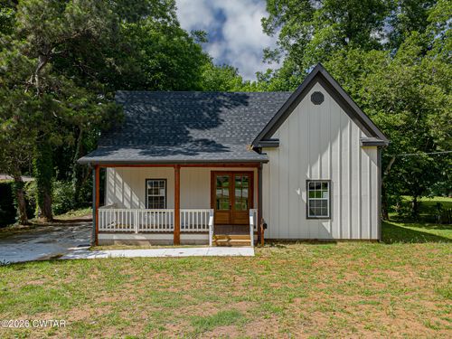 211 Hays Ave, Trenton, TN, 38382-2130 | Card Image