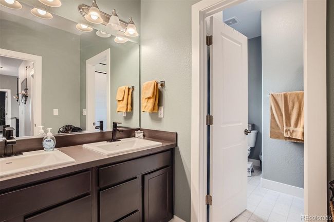 Full bath 5 on upper floor in between bed room 5&6 | Image 38