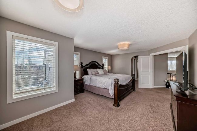 18 Rockford Road Nw, Home with 4 bedrooms, 3 bathrooms and 4 parking in Calgary AB | Image 29