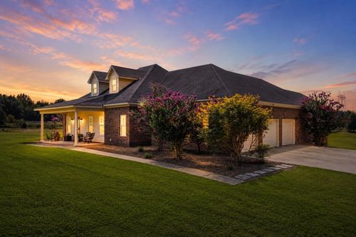 8105 Miller Rd, Atoka, TN, 38004-7213 | Card Image