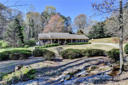 2582 Kenwood Dr, Duluth, GA, 30096-3636 | Card Image