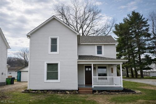 1986 Carolina St Nw, Dover, OH, 44622-9605 | Card Image