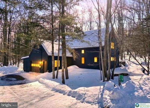 19 Oak Cir, Lake Ariel, PA, 18436 | Card Image