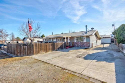 1107 Jane Ave, Benton City, WA, 99320-5584 | Card Image
