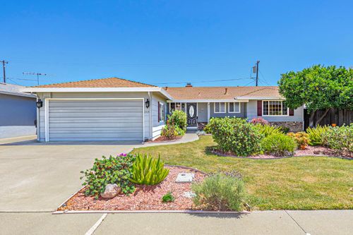 1515 Auburn Way, Woodland, CA, 95695 | Card Image