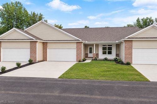 1219-1219 Queen Anne Dr Nw, Massillon, OH, 44647-4258 | Card Image