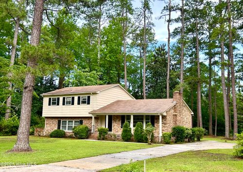 1203 Franklin Ave, Laurinburg, NC, 28352-3424 | Card Image