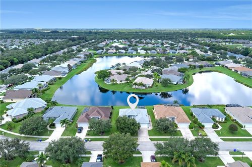 5230 1st Sq, Vero Beach, FL, 32968-2243 | Card Image
