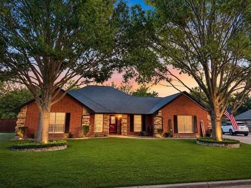 413 Flagstone Dr, Burleson, TX, 76028-4029 | Card Image
