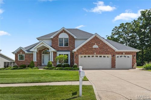 33 Bear Creek Dr, Wentzville, MO, 63385-3373 | Card Image