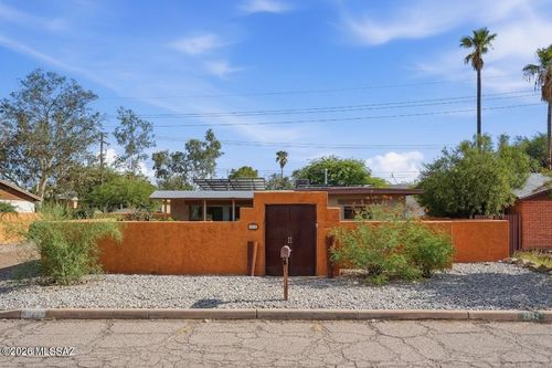 2842 E Stratford Dr, Tucson, AZ, 85716-5633 | Card Image