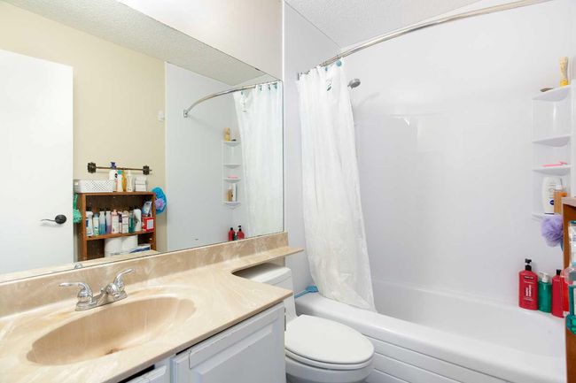 647 Whiteridge Way Ne, Home with 5 bedrooms, 2 bathrooms and 2 parking in Calgary AB | Image 15