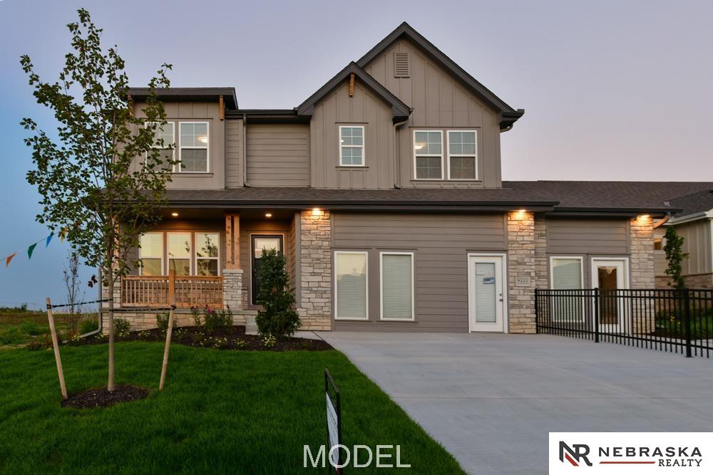 213th St, Elkhorn, NE 68022
