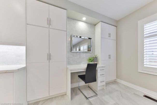 11 Mill Stone Terr, House other with 4 bedrooms, 4 bathrooms and 4 parking in Waterdown ON | Image 11