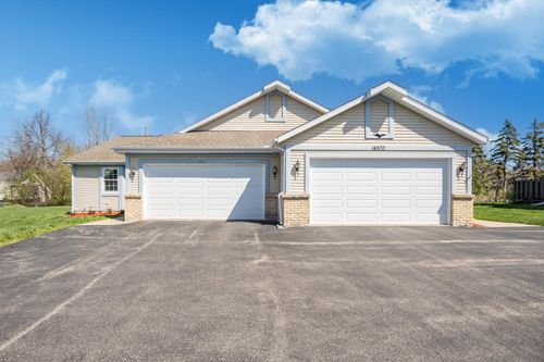 N48W14572 Hampton Rd, Menomonee Falls, WI, 53051-6911 | Card Image