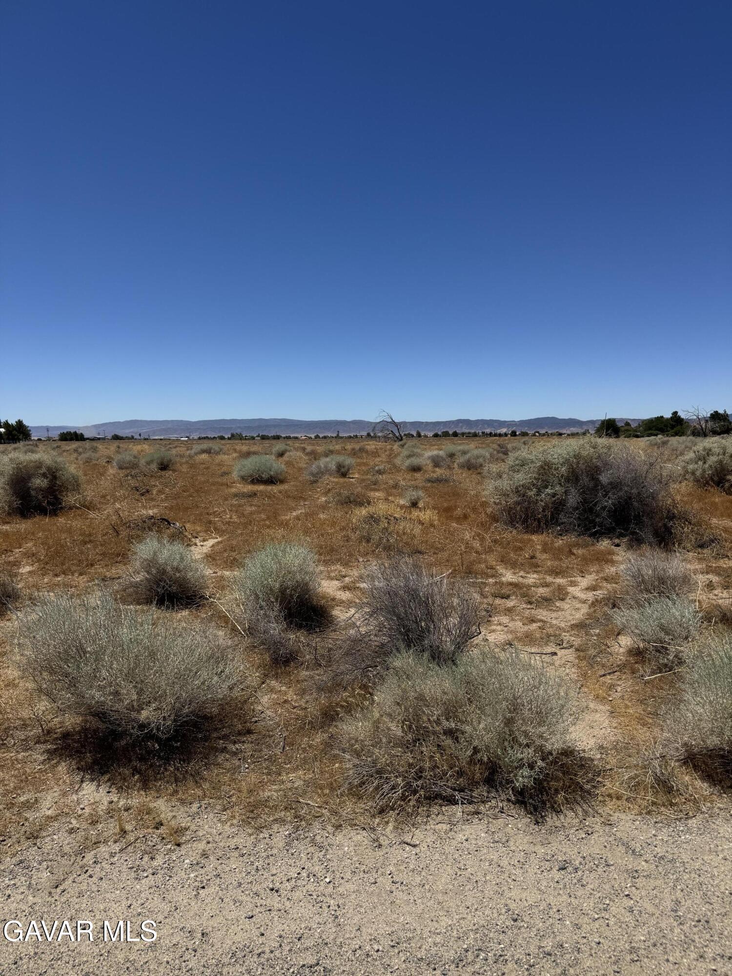 Land in Lancaster 2