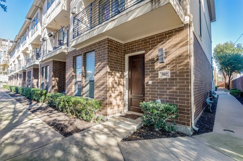 307-2606 Shelby Avenue, Dallas, TX, 75219 | Card Image