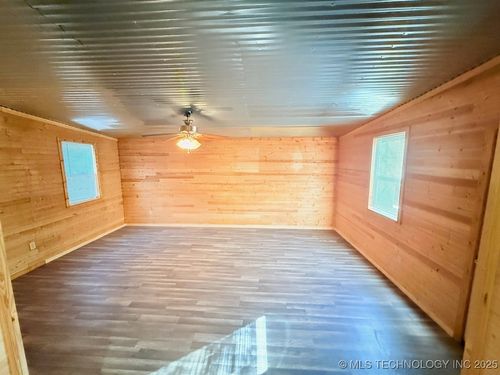 107 W Carter St, Sperry, OK, 74073 | Card Image