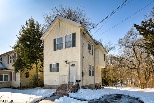 27 Newell Ave, New Brunswick, NJ, 08901-1513 | Card Image