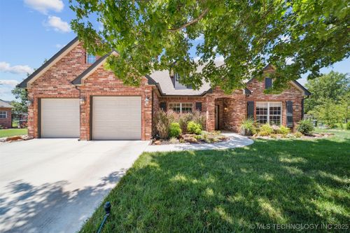 14003 E 87th Pl N, Owasso, OK, 74055-2584 | Card Image