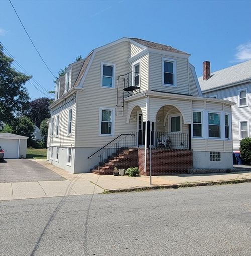 49 Cottage St, New Bedford, MA, 02740-3323 | Card Image