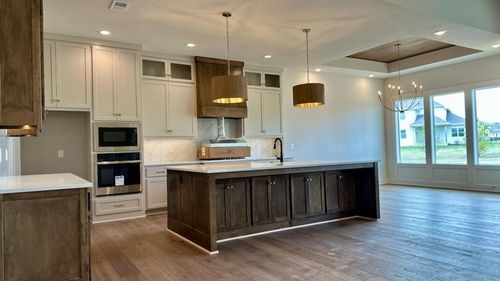 17408 Parkhill St, Overland Park, KS, 66221-2563 | Card Image