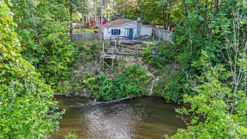 8538 Haskell Lake Rd, Marion, MI, 49665-9516 | Card Image