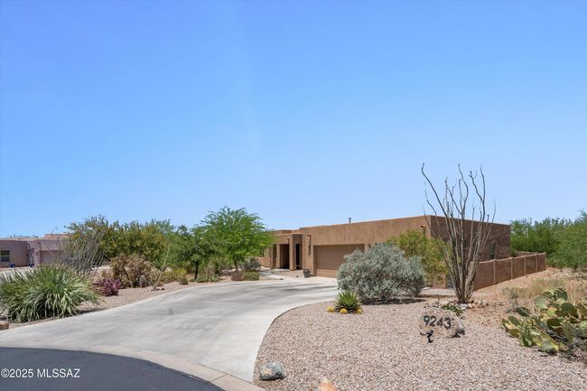 02-Front of Home | Image 4