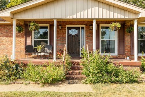 703 Brick Church Ln, Whites Creek, TN, 37189-9187 | Card Image