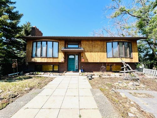 437 2 St W, Empress, AB, T0J0A7 | Card Image