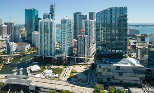 apt-304-31 Se 6th St, Miami, FL, 33131-3099 | Card Image