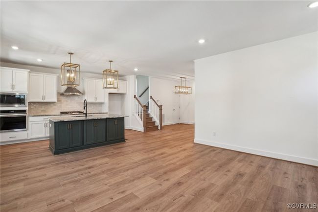 7801 Oak Grove Tree Drive, Condo with 4 bedrooms, 4 bathrooms and null parking in Chesterfield VA | Image 5